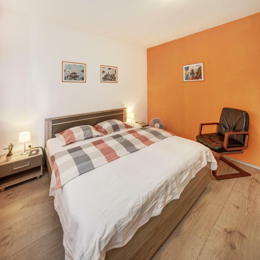 Figa Apartman Benko Milatic Jelsa  Exterior foto
